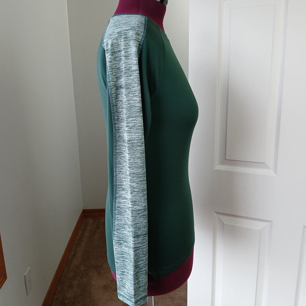All in Motion Athletic Top YL (12/14) long sleeves thumb holes heathered Emerald - Picture 4 of 10
